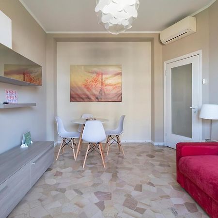 Altido Trendy Flat With Balcony, Easy Access To Milan Centre Apartment Luaran gambar