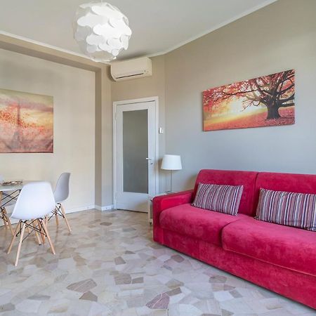 Altido Trendy Flat With Balcony, Easy Access To Milan Centre Apartment Luaran gambar