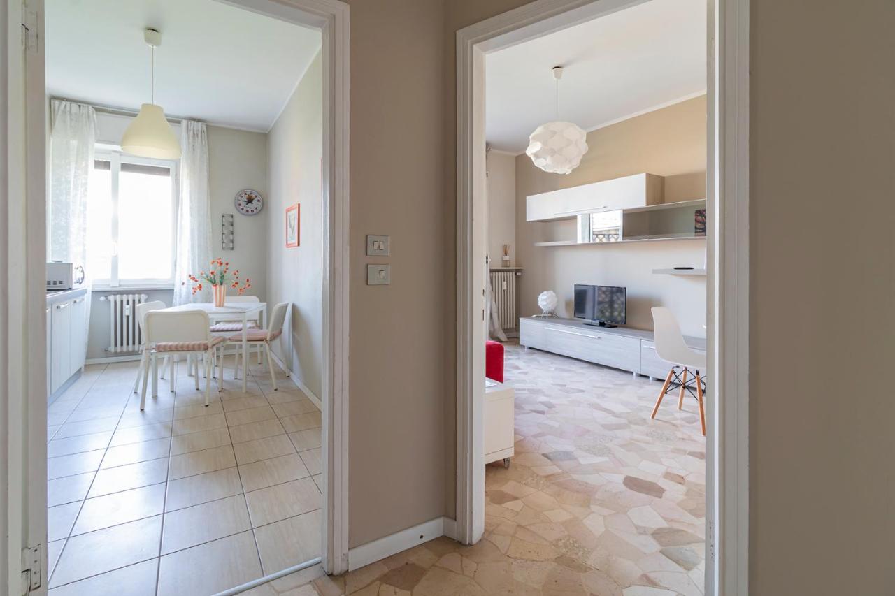 Altido Trendy Flat With Balcony, Easy Access To Milan Centre Apartment Luaran gambar