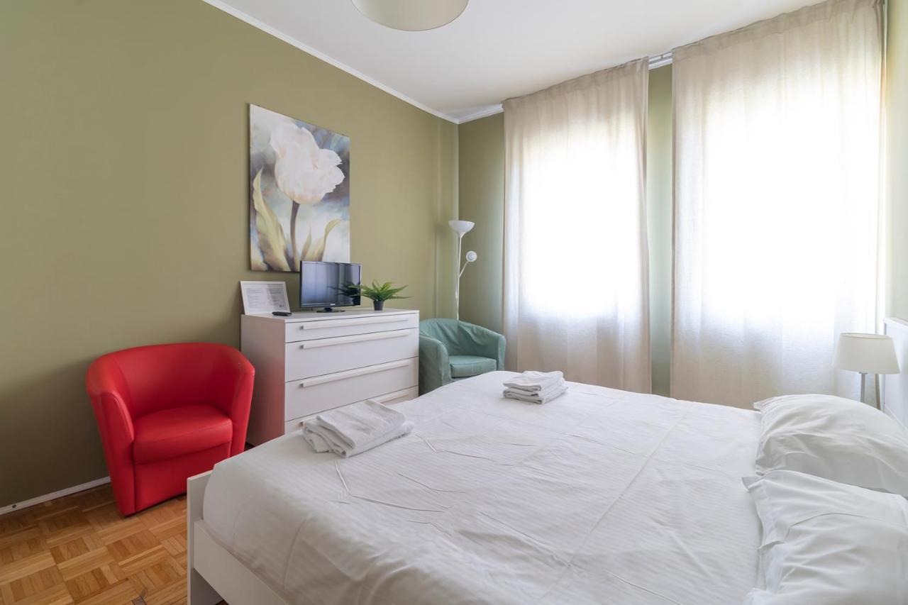Altido Trendy Flat With Balcony, Easy Access To Milan Centre Apartment Luaran gambar